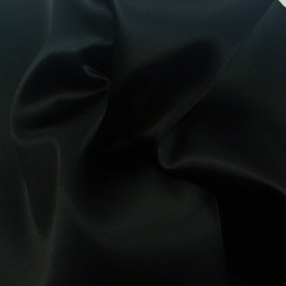 Trozo de tejido raso negro