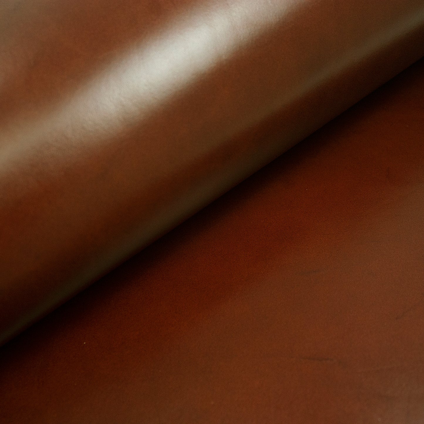 Trozo de piel vaquetilla marron envejecido