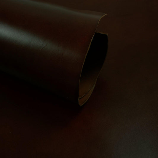 Trozo de piel vaquetilla marron envejecido