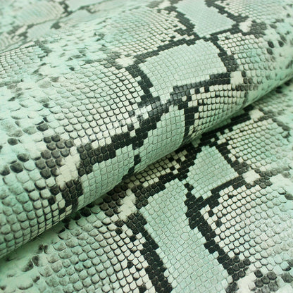 Piel de grabado serpiente piton azul - gris - La Tendeta del Cuero