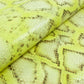 Piel de grabado serpiente piton amarillo pastel