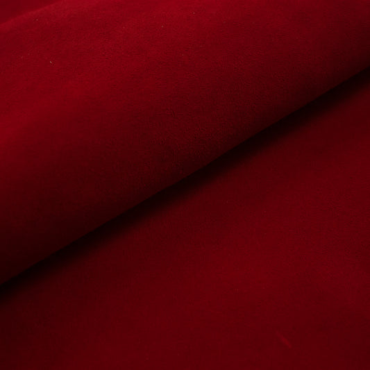 Trozo de piel ante rojo