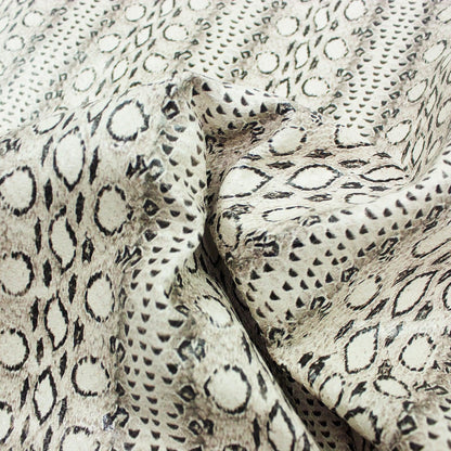 Trozo de piel grabado serpiente beige - negro - La Tendeta del Cuero