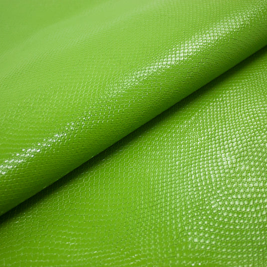 Trozo de piel grabado serpiente verde lima