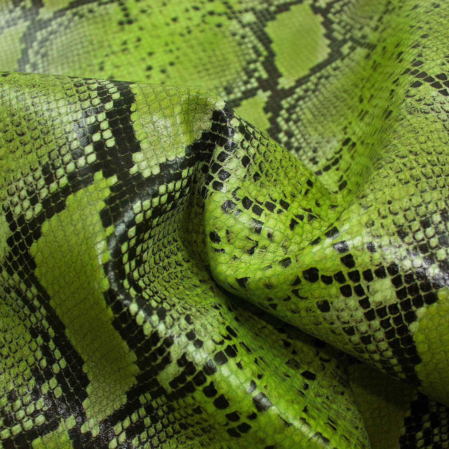 Trozo de piel fantasia serpiente piton tonos verdes