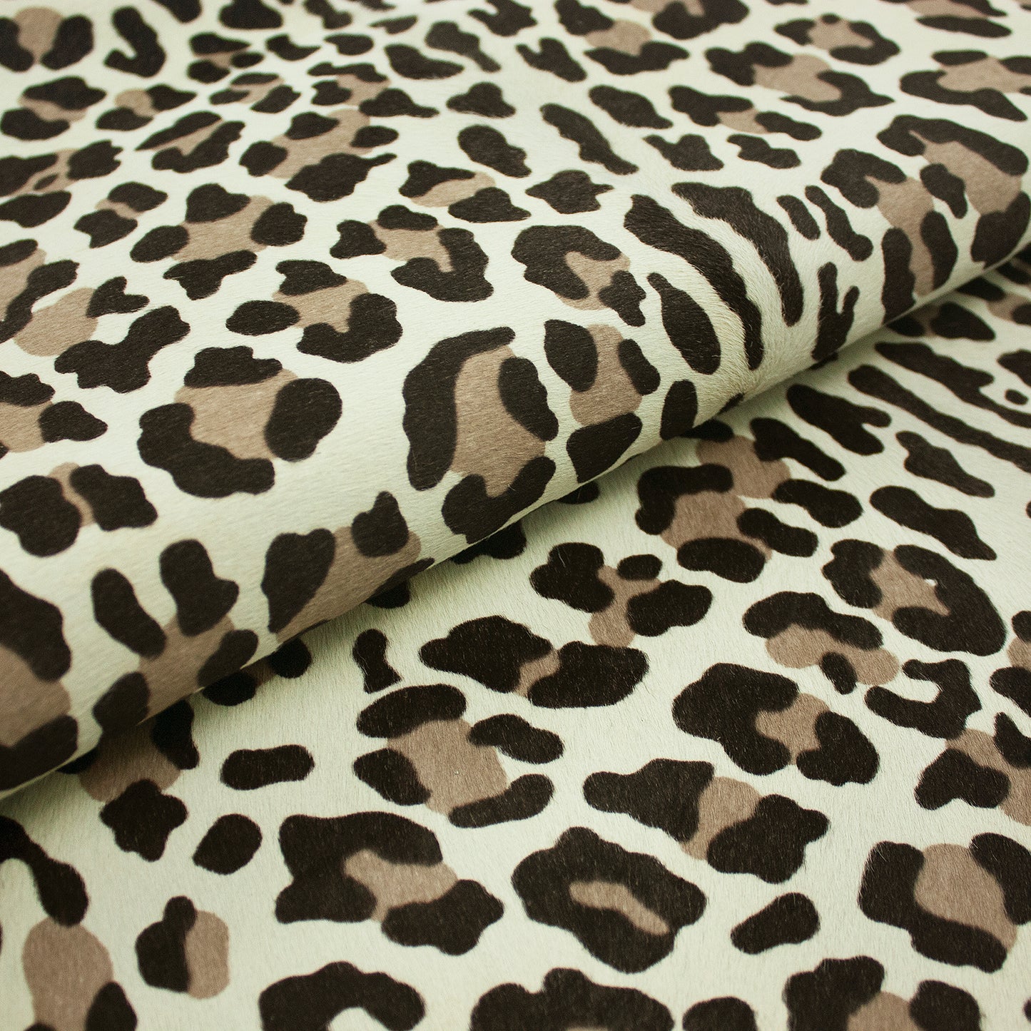 Piel de pelo leopardo beige tonos marrones