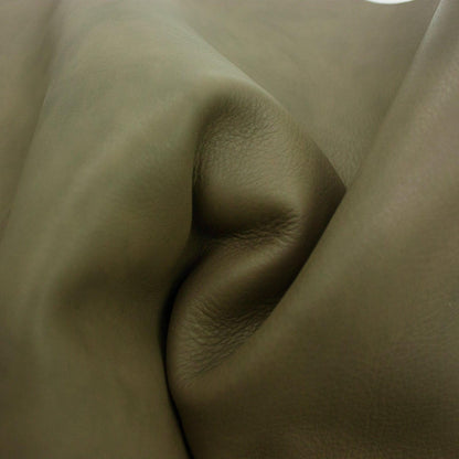 Trozo de piel vacuno marron taupe ahumado - La Tendeta del Cuero