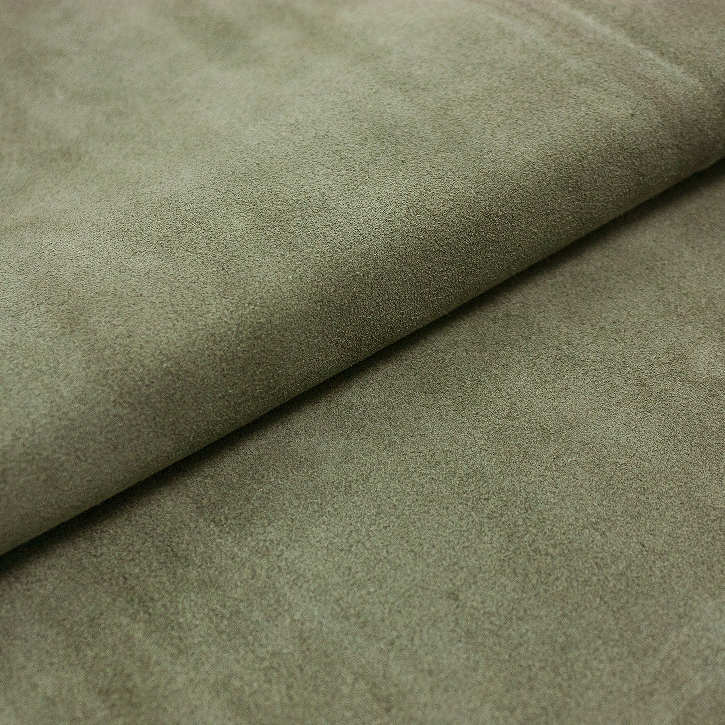 Trozo de piel serraje gris piedra