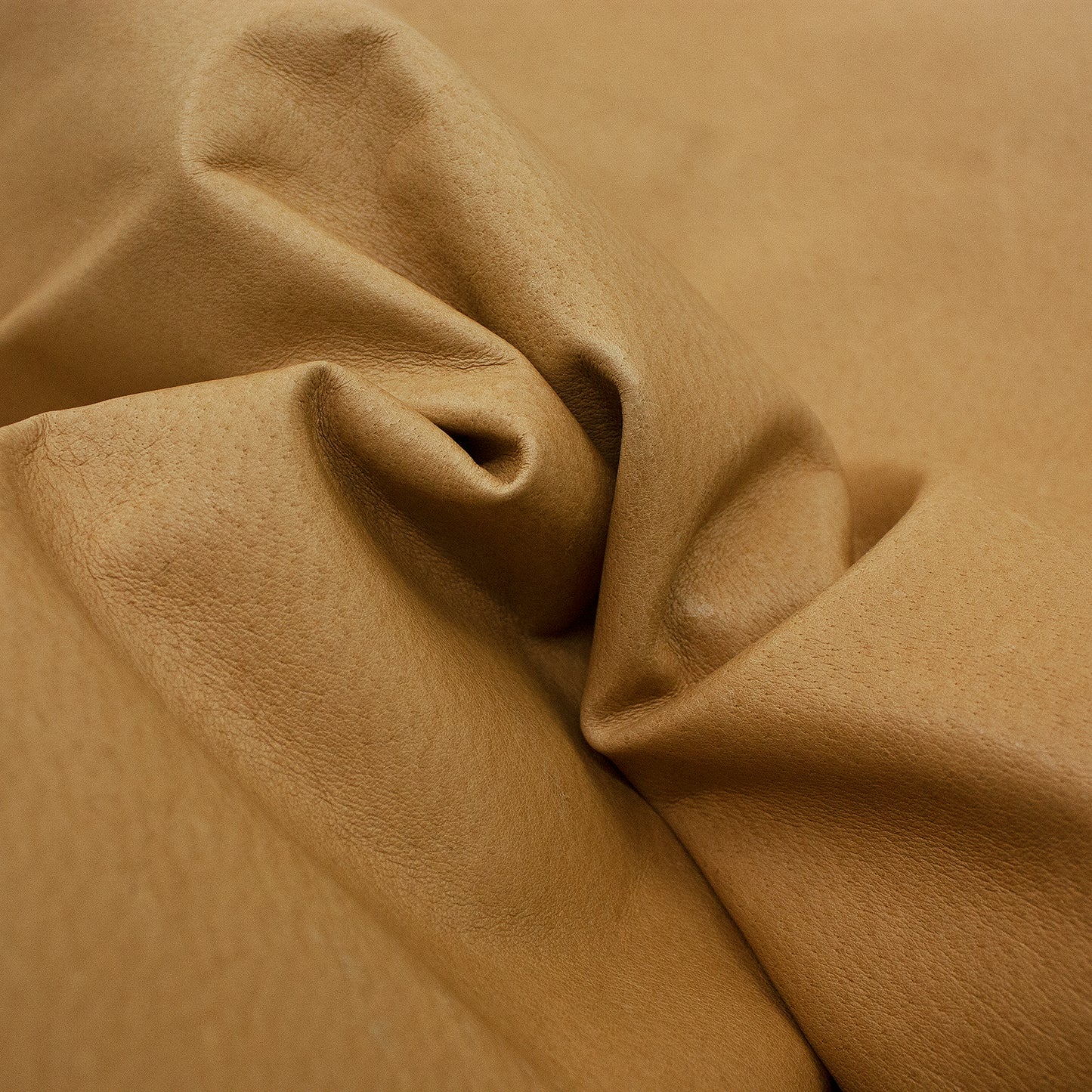 Trozo de piel forro cerdo flor brandy