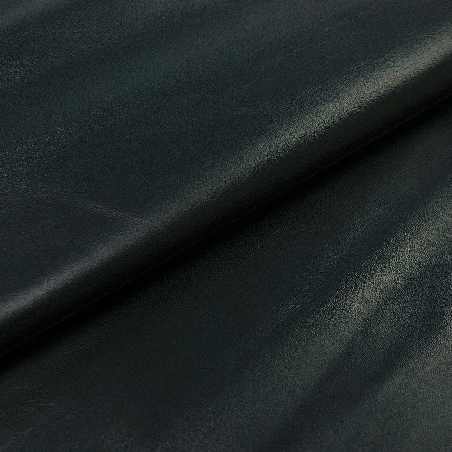 Trozo de piel forro cabra azul marino