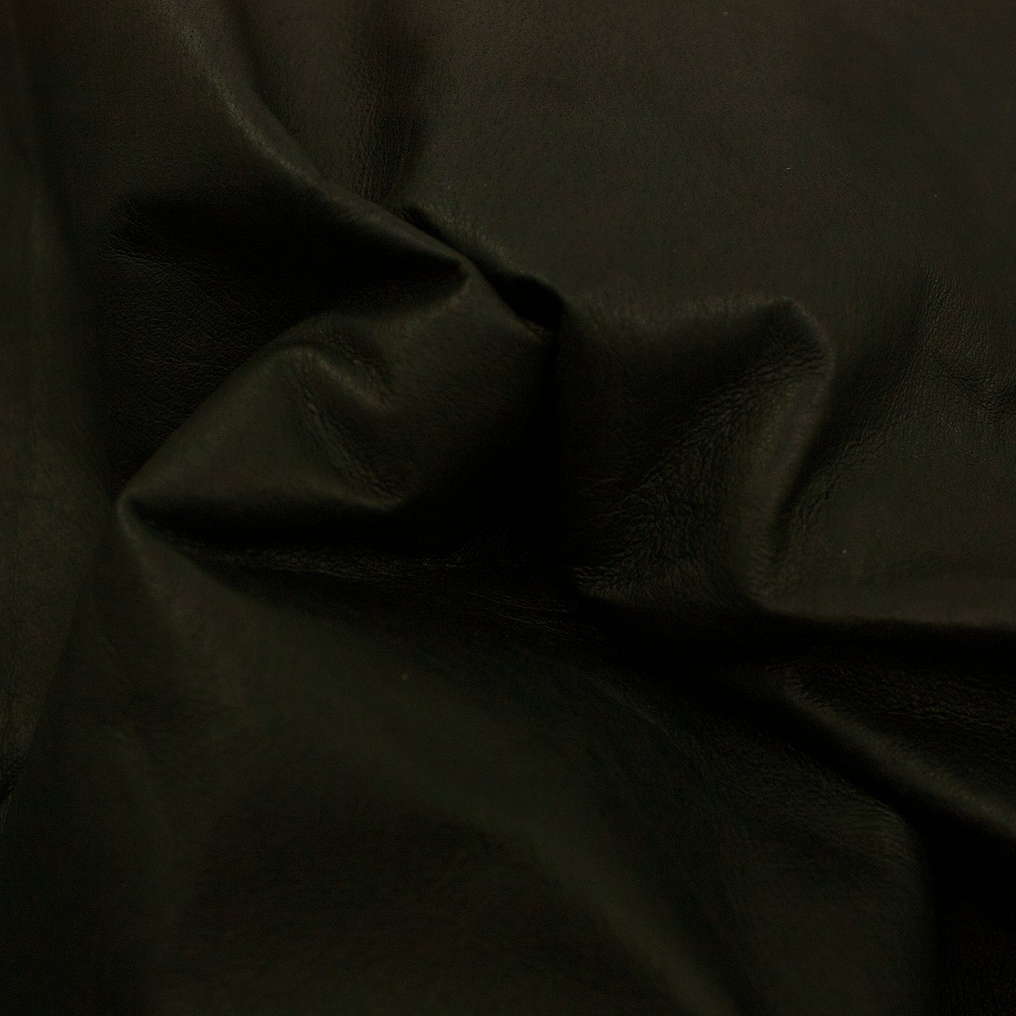 Trozo de piel forro cerdo flor negro