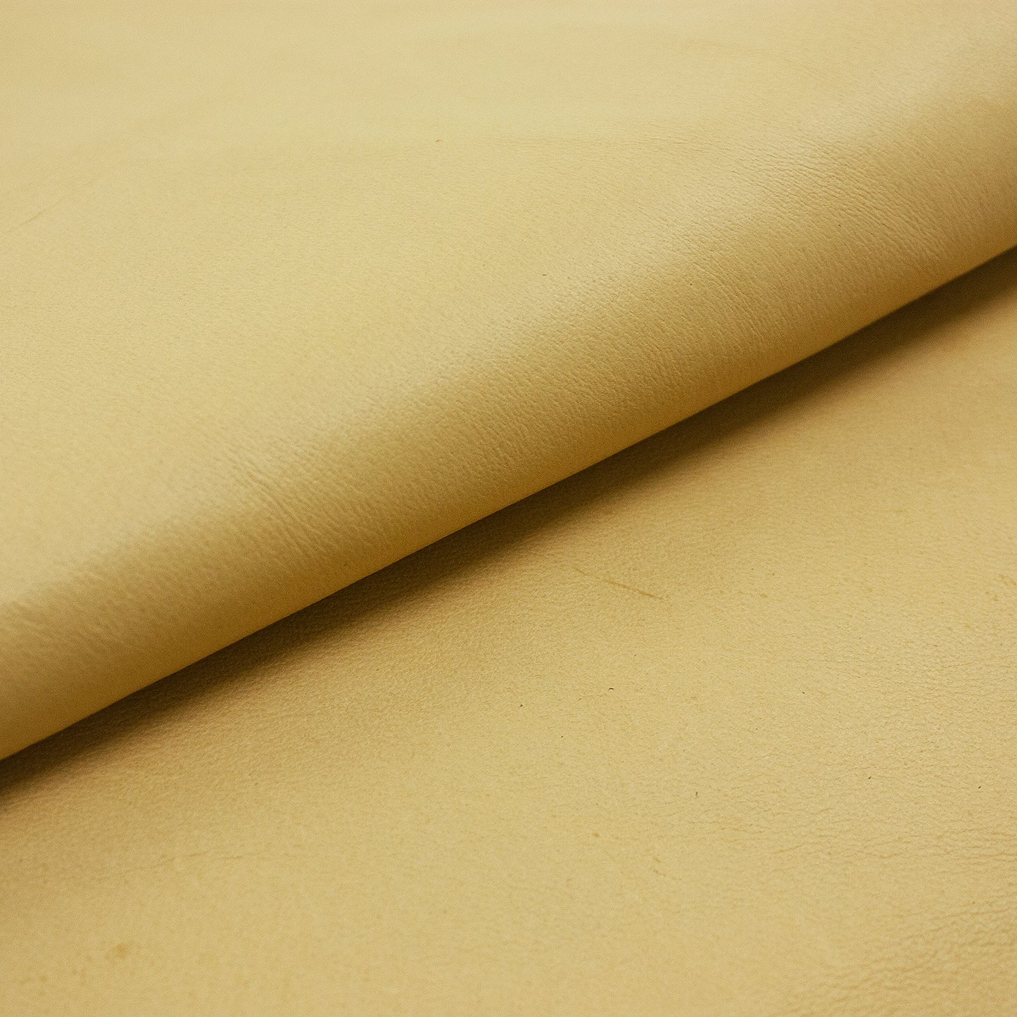 Piece of sand grain pigskin lining