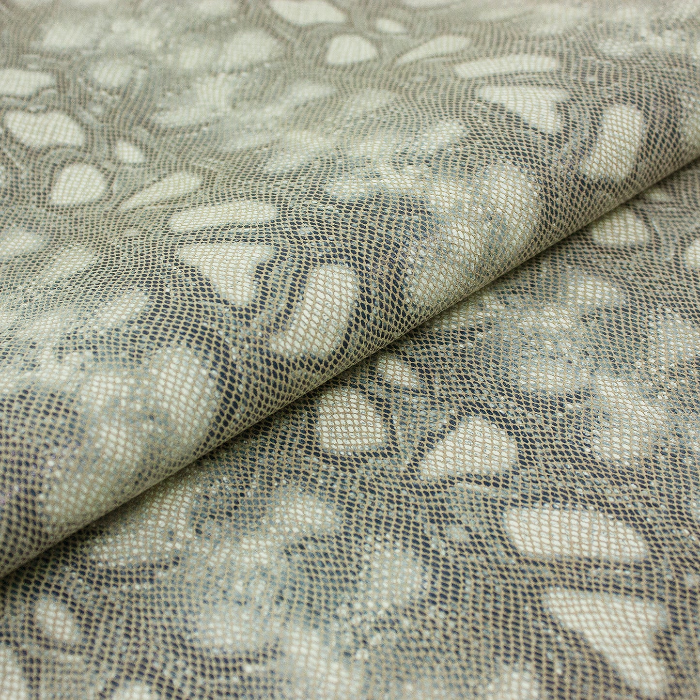 Piel de fantasia serpiente piton tonos grises y negros