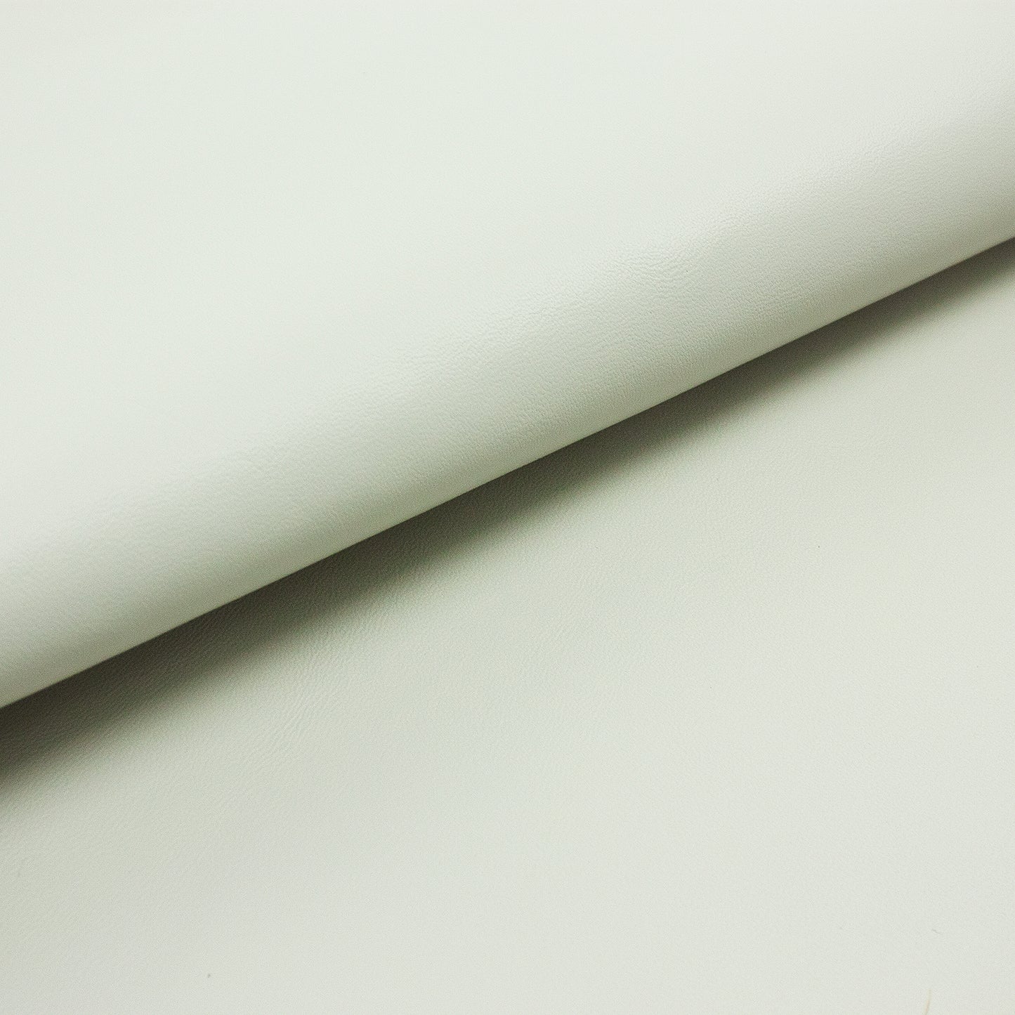 Trozo de piel vacuno beige pastel