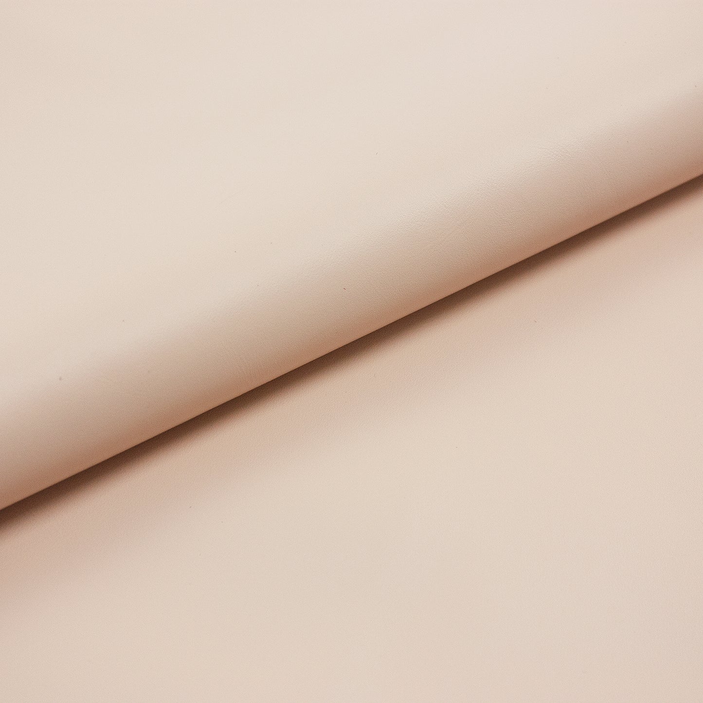 Trozo de piel vacuno rosa bebe