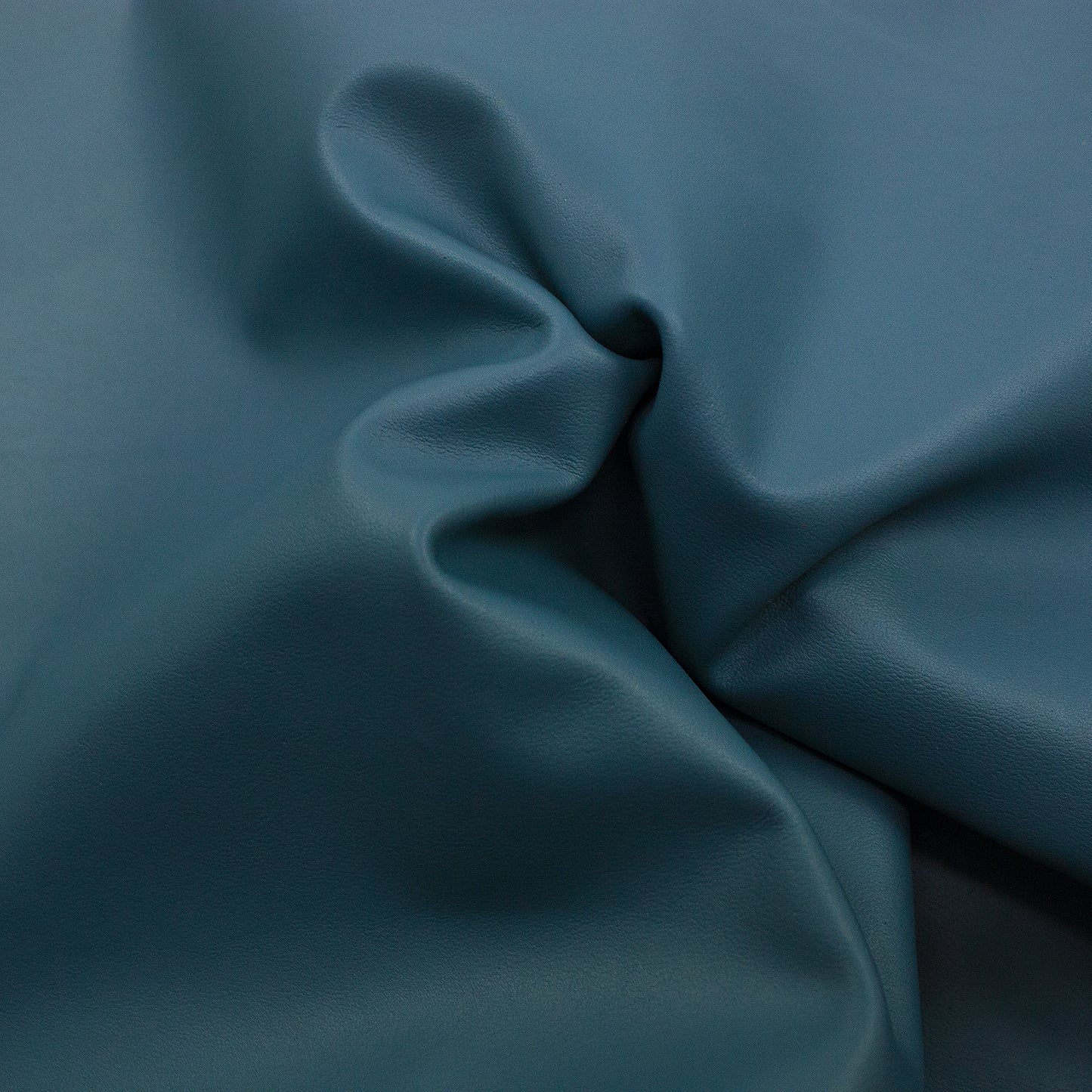 Trozo de piel forro vacuno azul petroleo