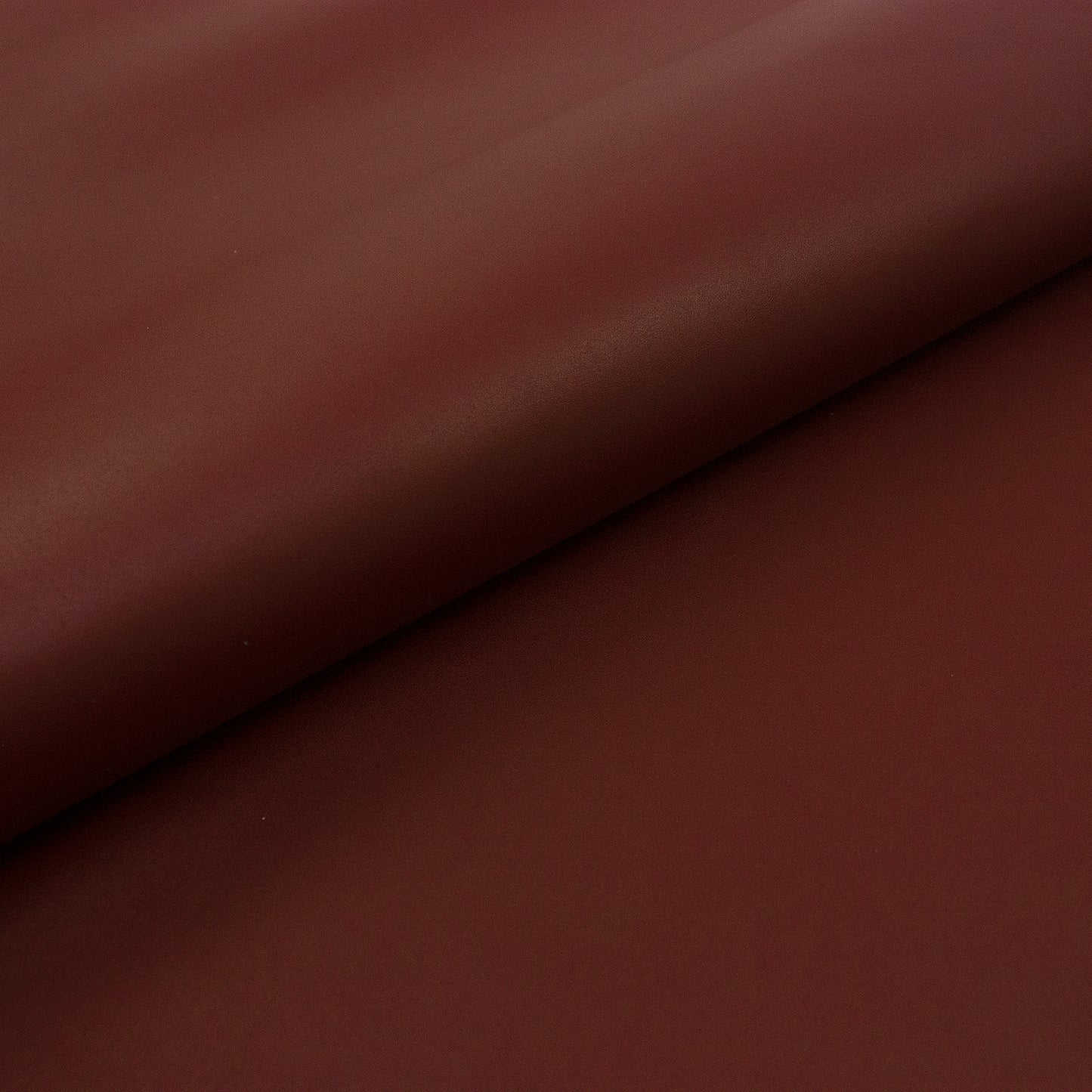 Piel de vacuno rojo oscuro