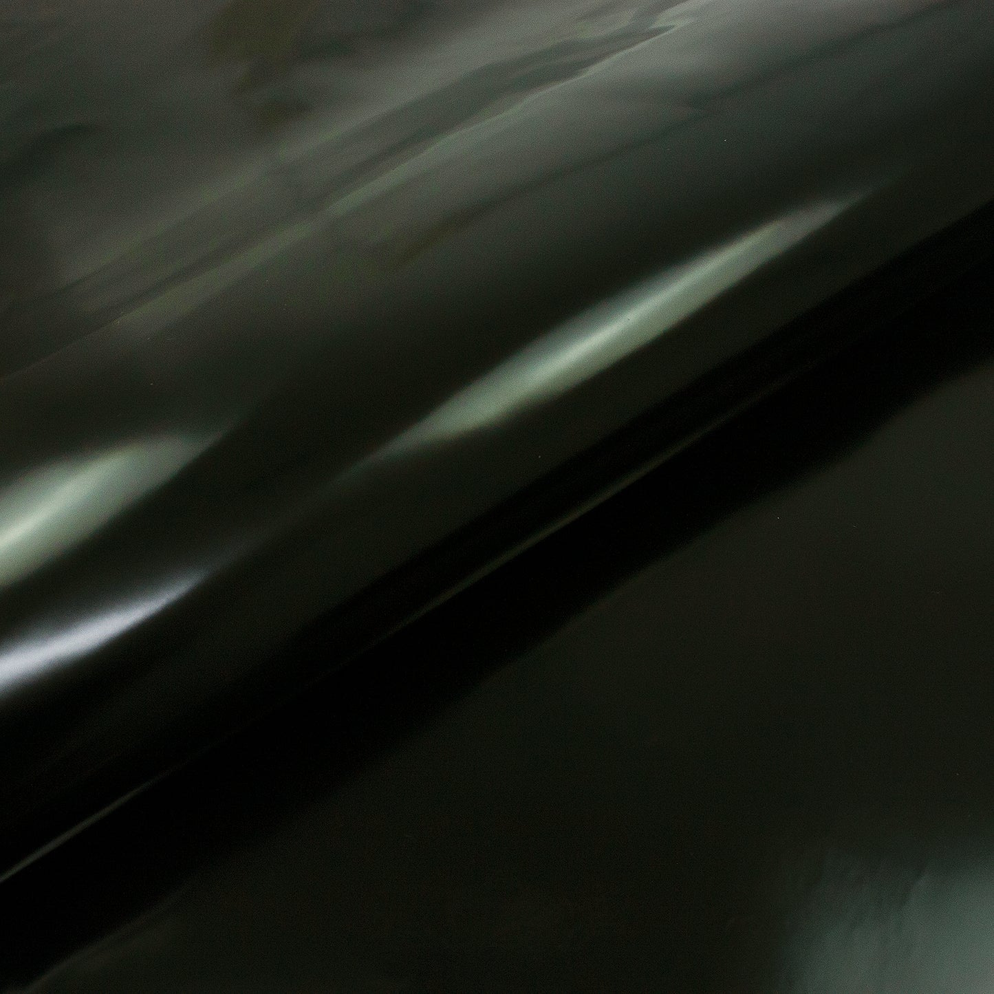 Trozo de piel vacuno florentique negro