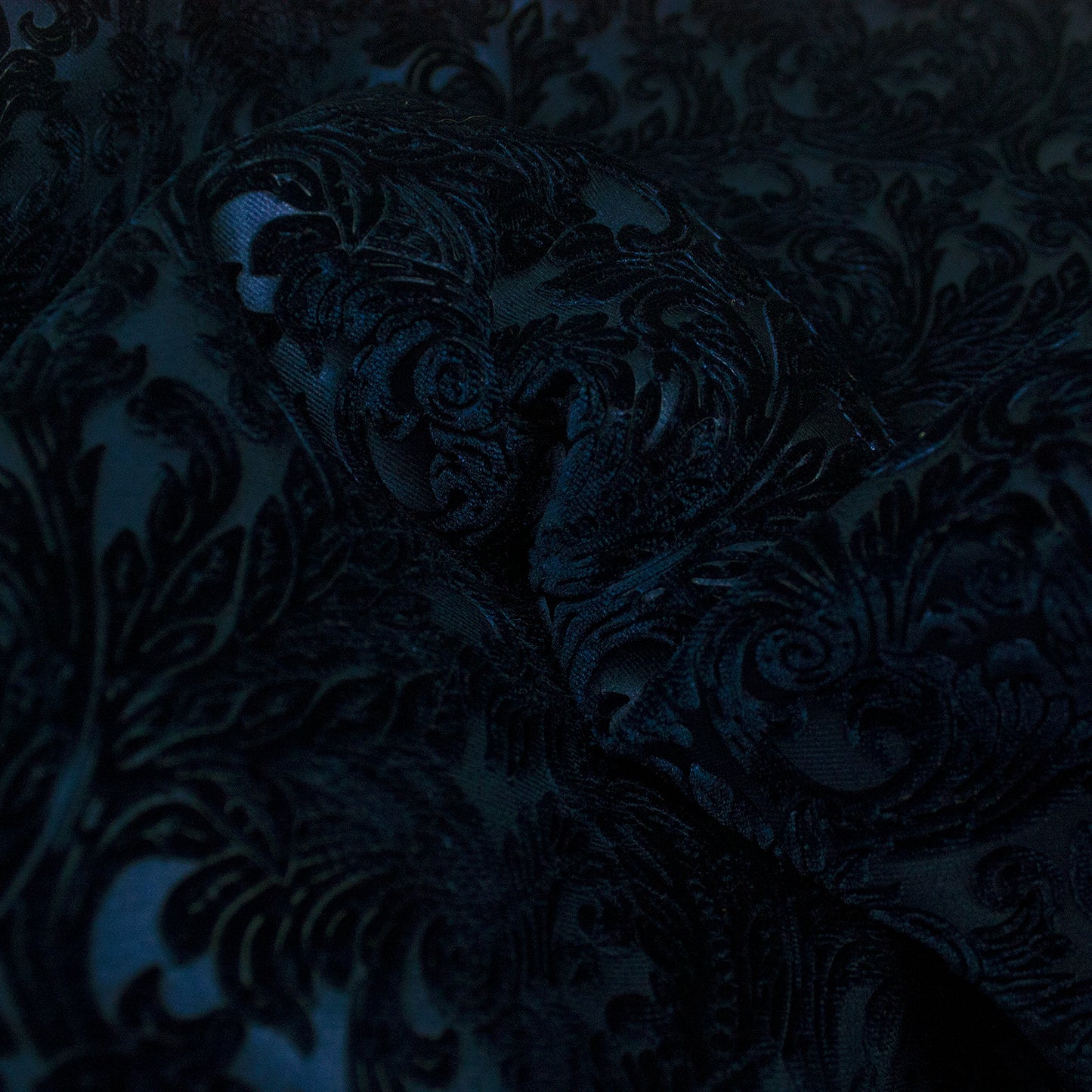 Trozo de tejido castellano terciopelo azul oscuro