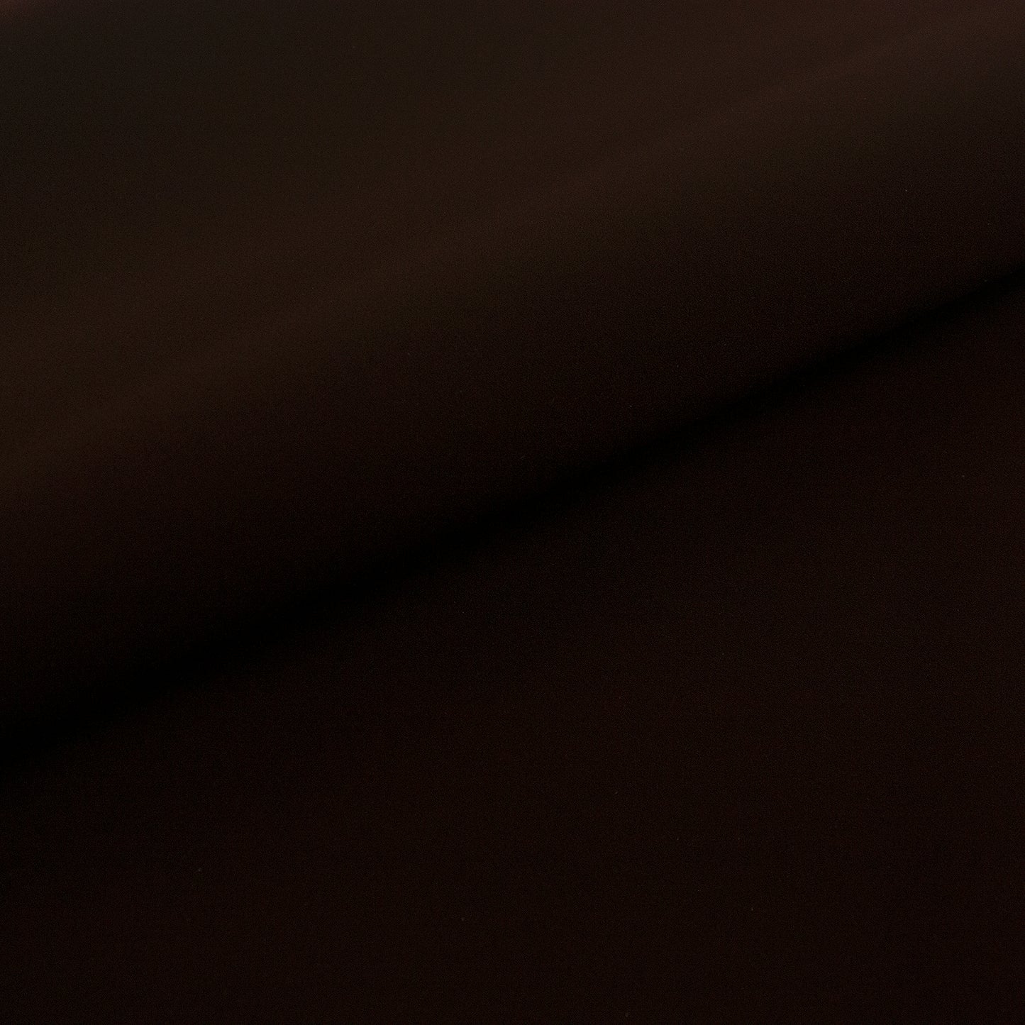 Trozo de tejido raso burdeos oscuro