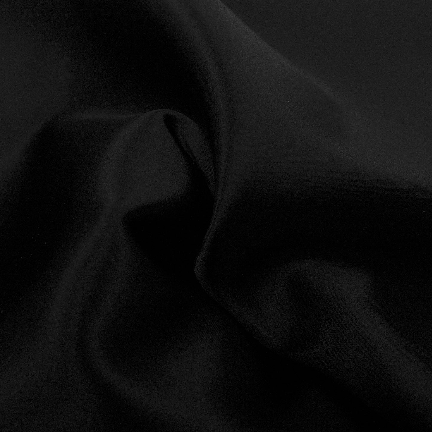 Trozo de tejido raso negro