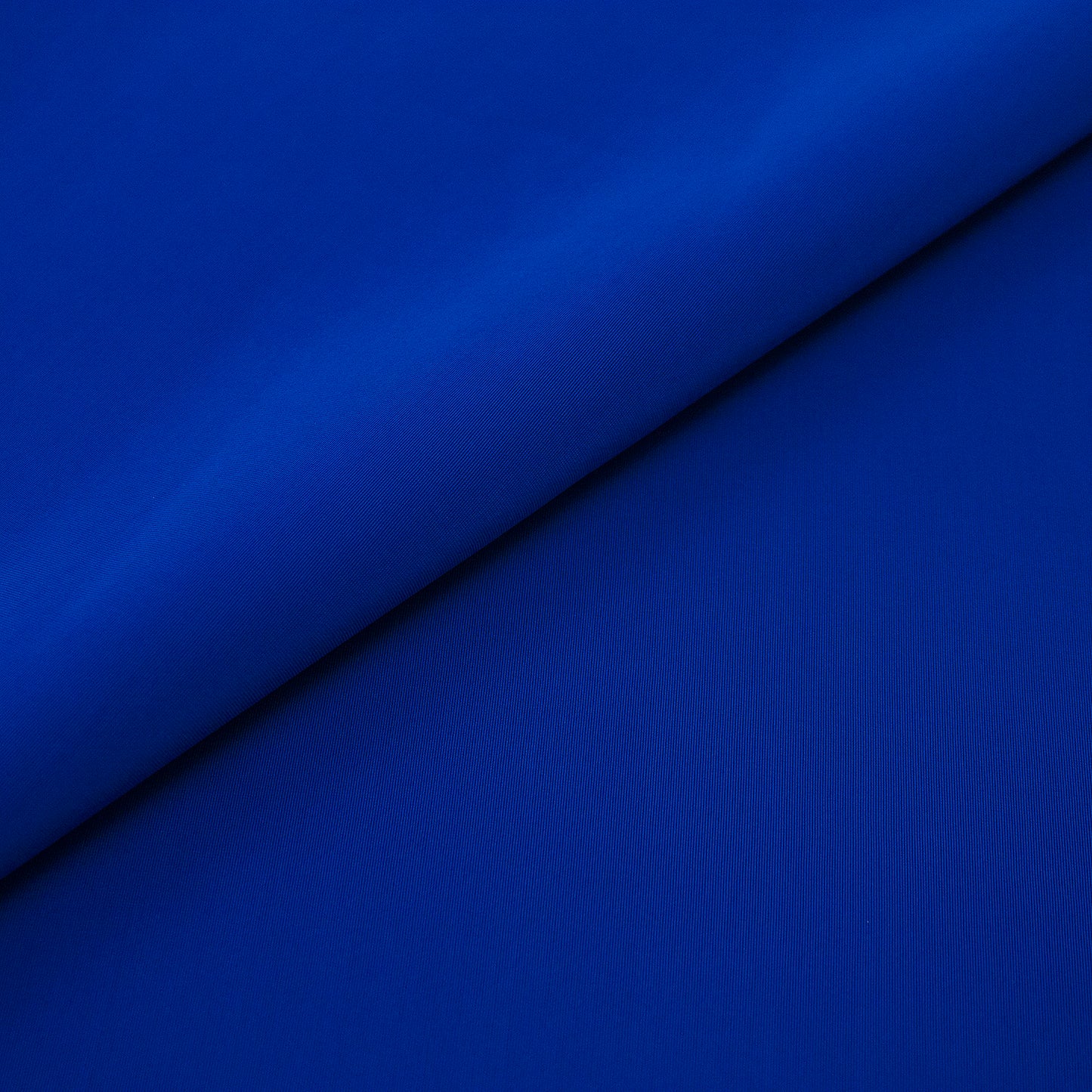 Trozo de tejido licra azul electrico