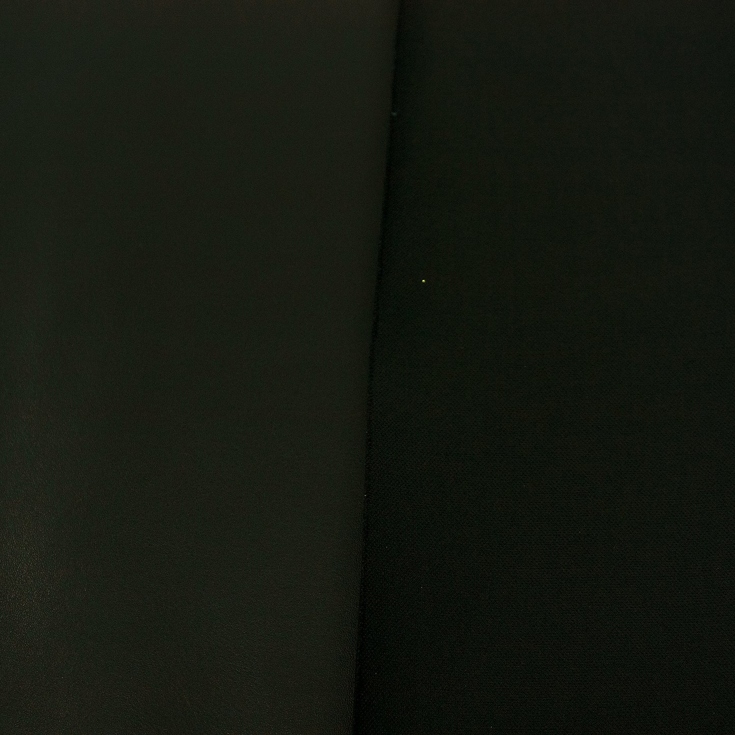 Trozo de sintetico napa elastica negra