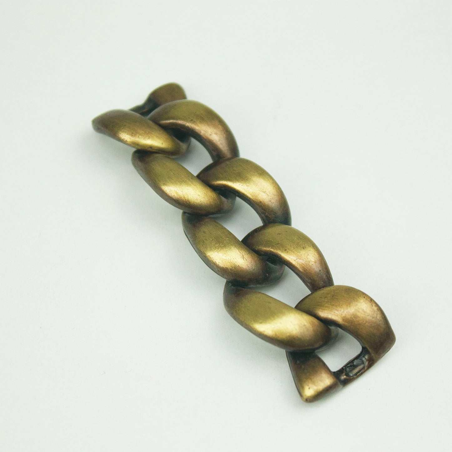 Trabilla Modelo L-684