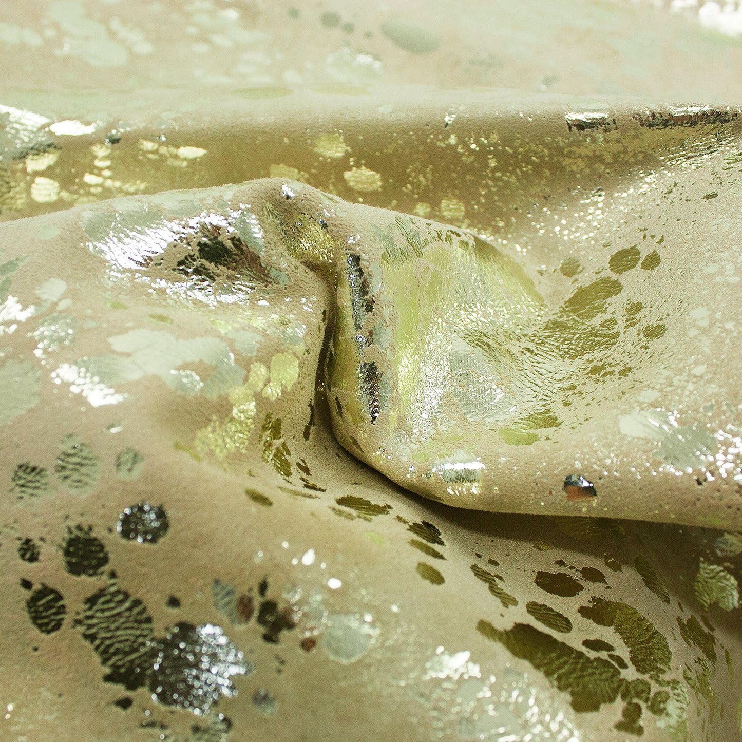 Trozo de piel fantasia luna platino