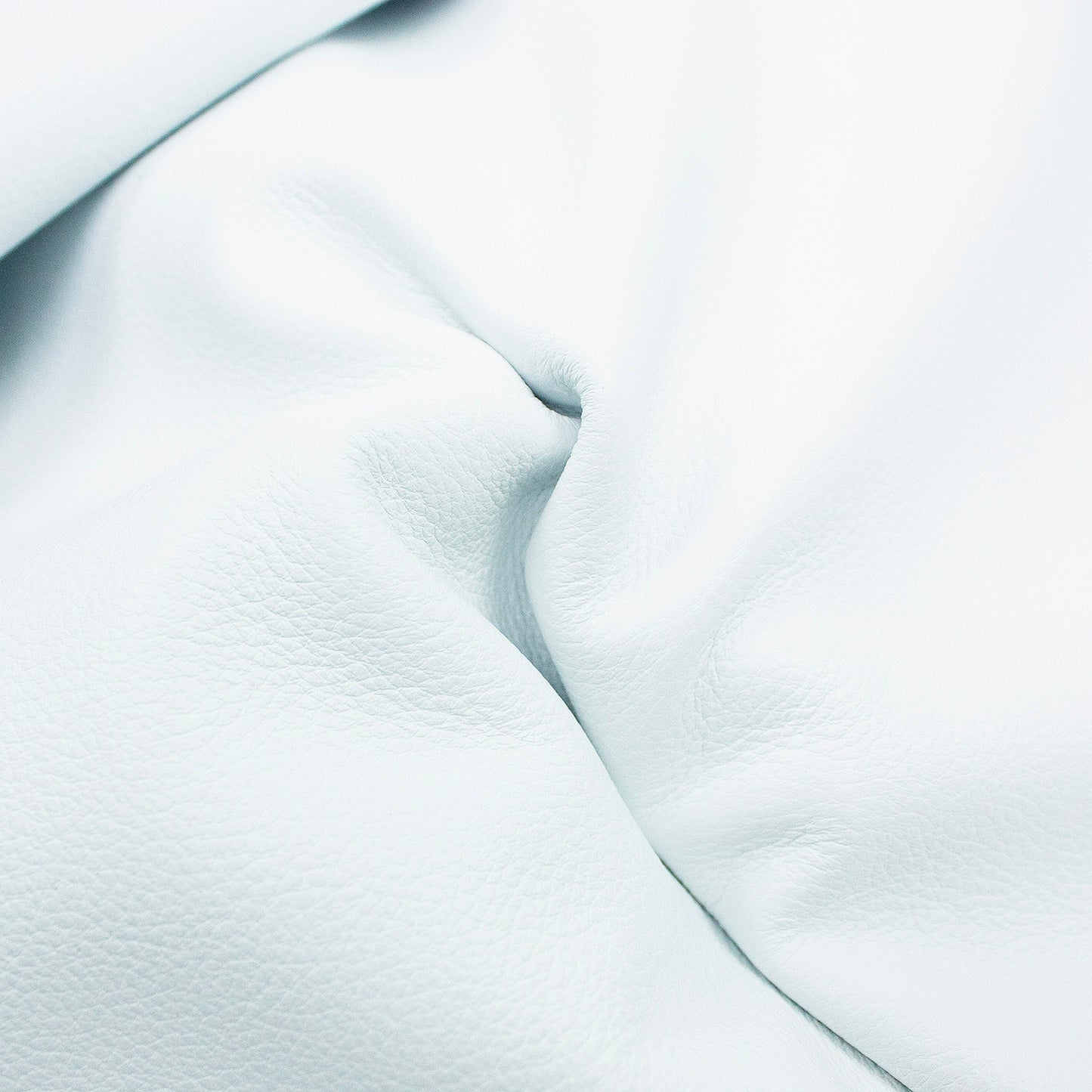 Piel de vacuno bombeado blanco