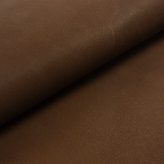 Trozo de piel vacuno autolucido marron