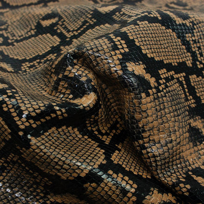 Trozo de piel grabado serpiente marron - negro - La Tendeta del Cuero