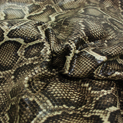 Trozo de piel grabado serpiente tonos beige - La Tendeta del Cuero
