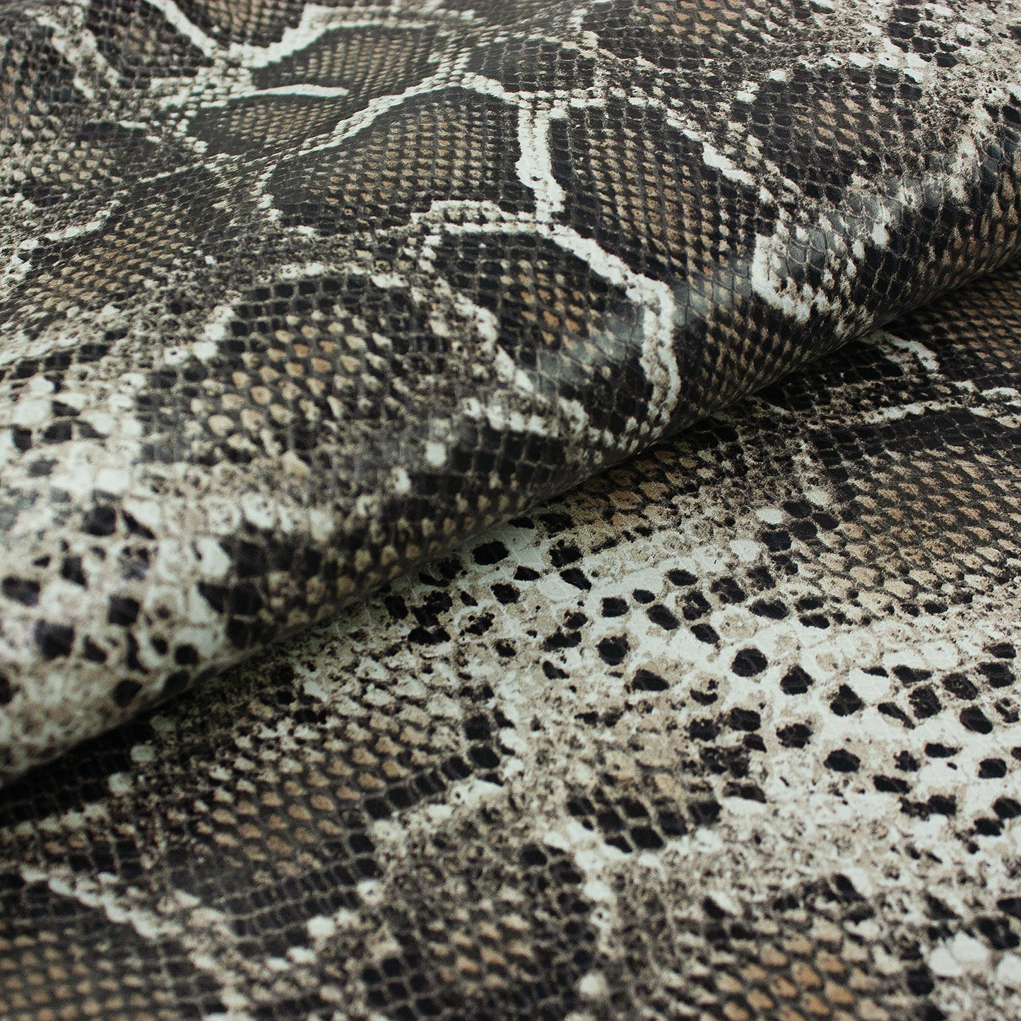 Piel de grabado serpiente tonos grises