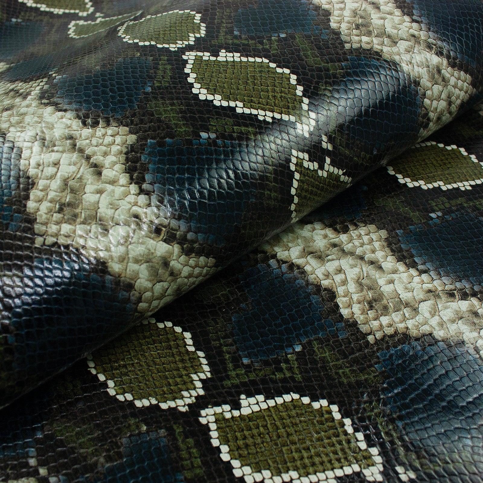 Piel de grabado serpiente tonos verdes y azules - La Tendeta del Cuero