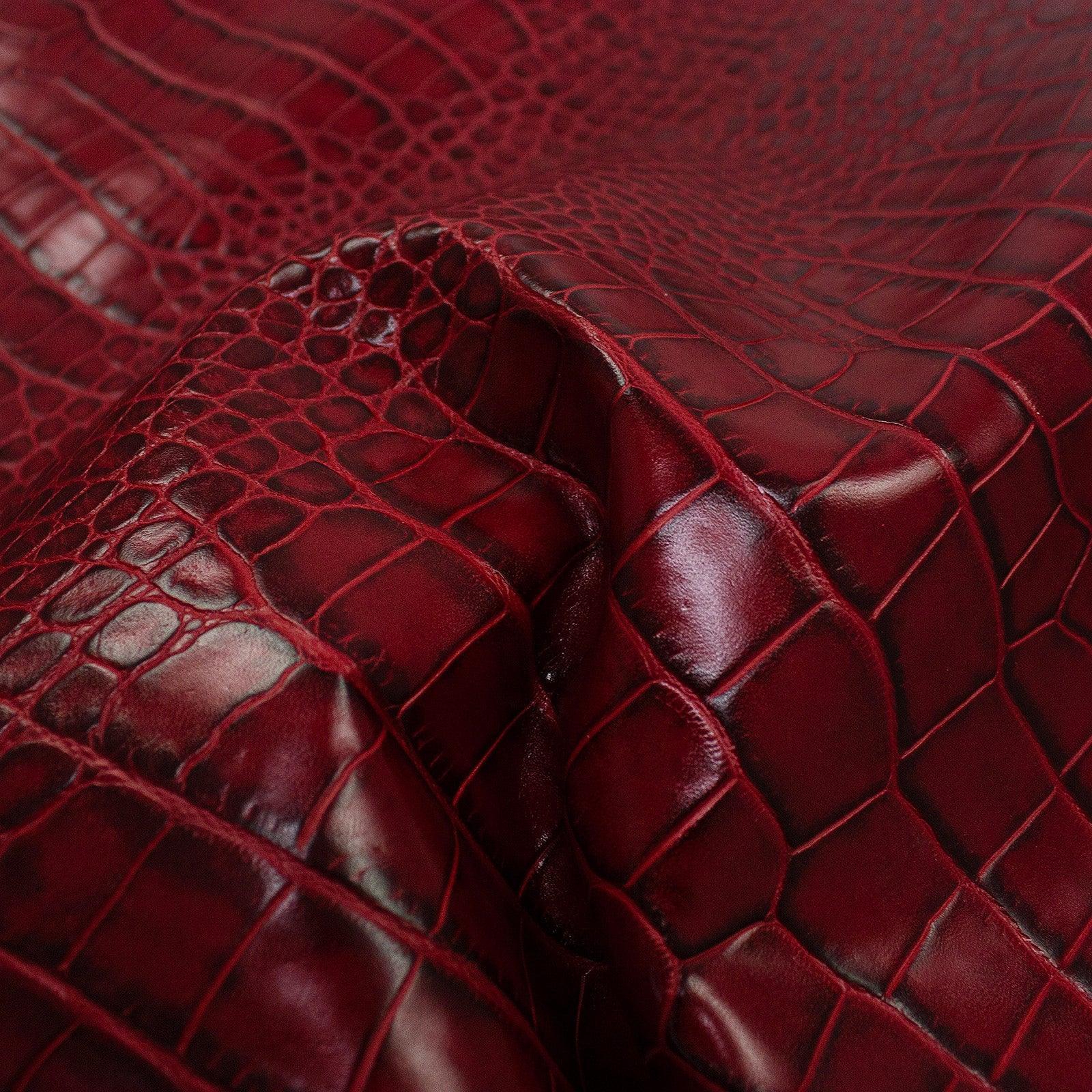 Piel de grabado cocodrilo rojo envejecido - La Tendeta del Cuero