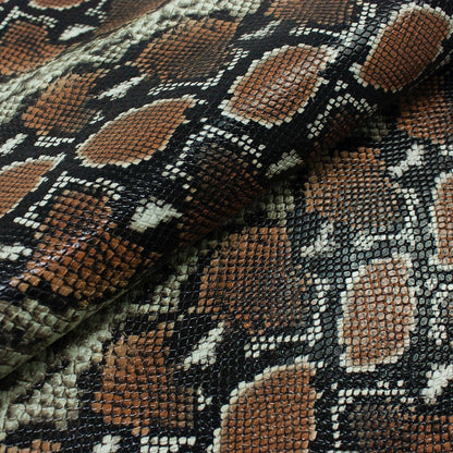 Trozo de piel grabado serpiente tonos marrones - La Tendeta del Cuero