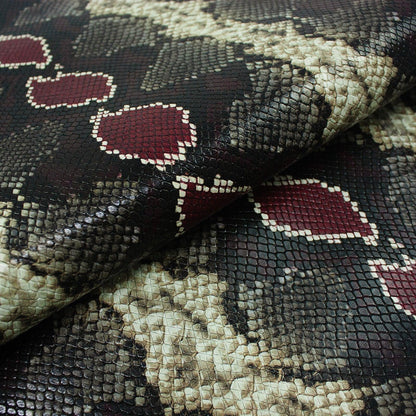 Trozo de piel grabado serpiente piton gris mancha burdeos - La Tendeta del Cuero