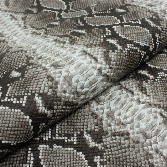 Trozo de piel grabado serpiente gris bruma