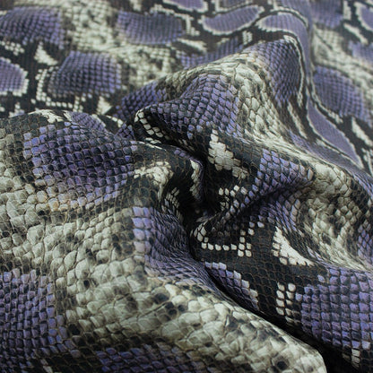 Trozo de piel grabado serpiente tonos lilas - La Tendeta del Cuero