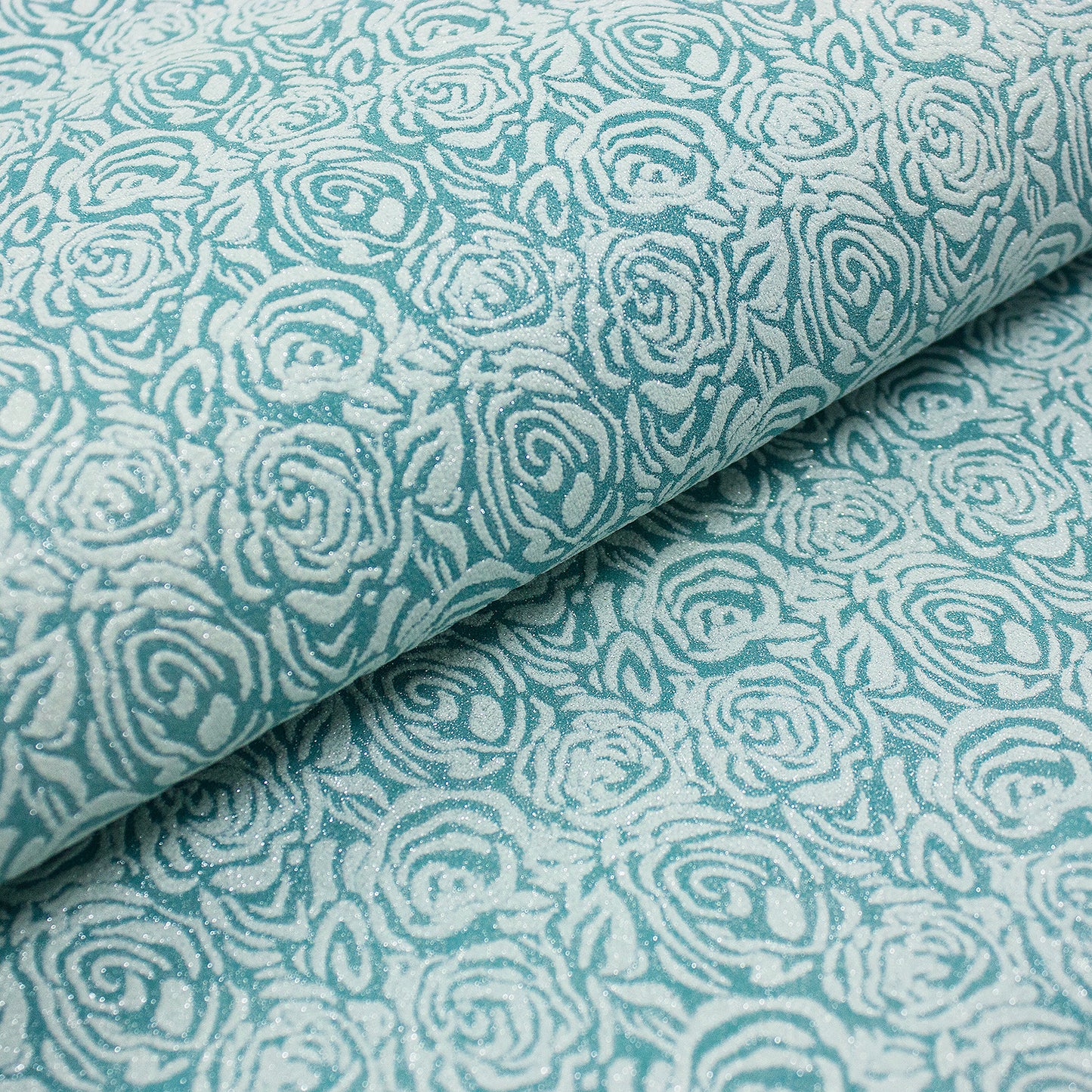 Trozo de piel fantasia turquesa flores purpurina blanca