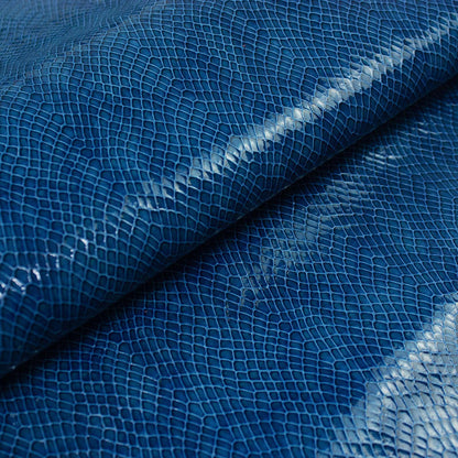 Trozo de piel grabado serpiente azul pool - La Tendeta del Cuero