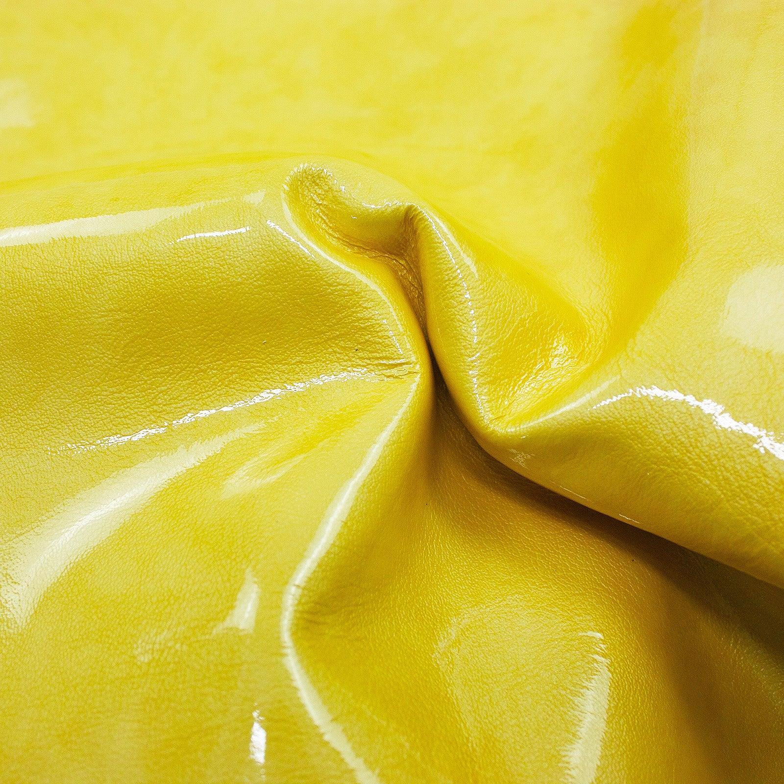 Trozo de piel charol arrugado amarillo envejecido - La Tendeta del Cuero