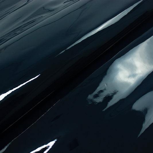 Trozo de piel charol azul nochevieja