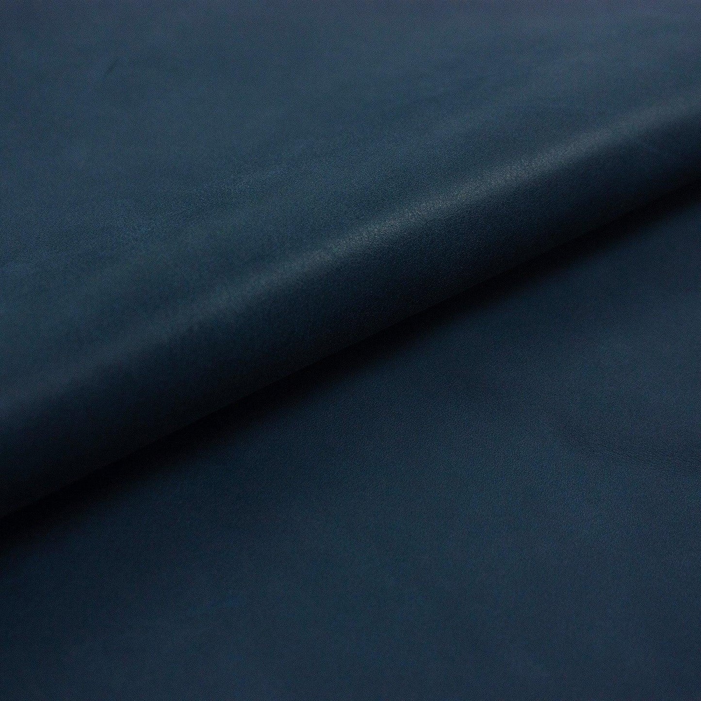 Self-shining blue cowhide