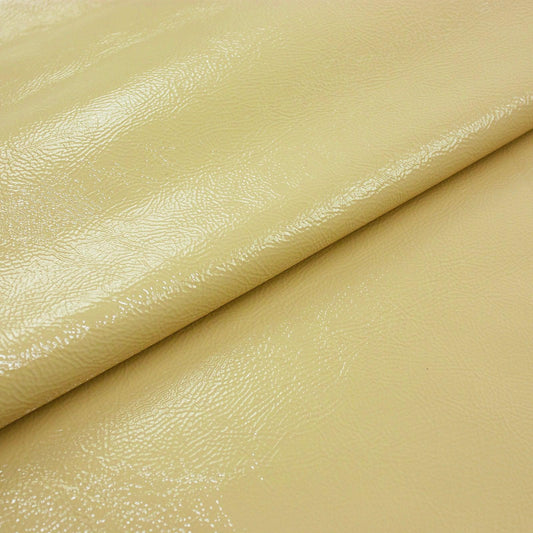 Piel de charol arrugado amarillo pastel