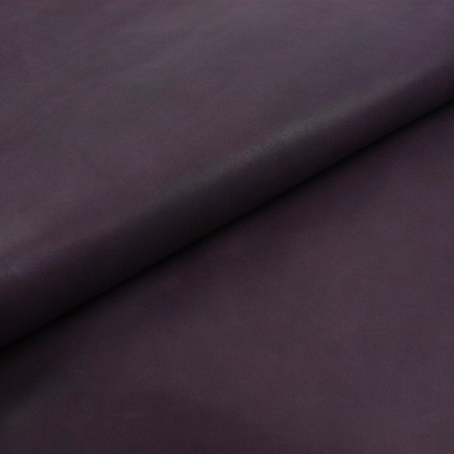 Self-shining purple cowhide