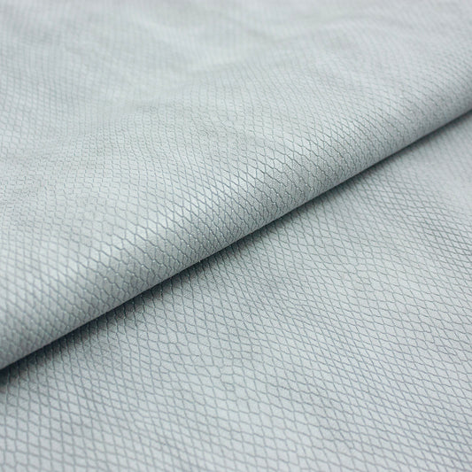 Trozo de piel grabado serpiente gris piedra