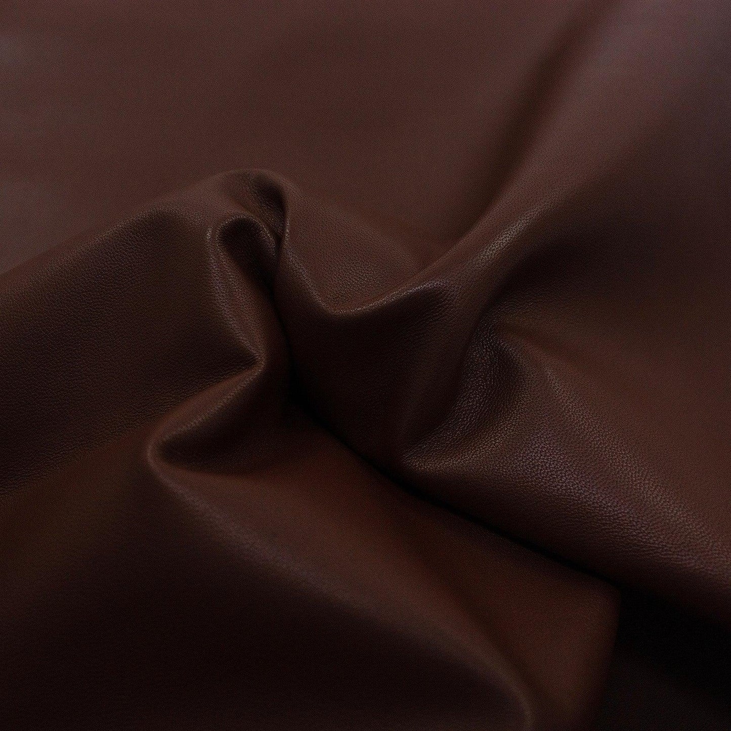 Trozo de piel cordero marron oscuro