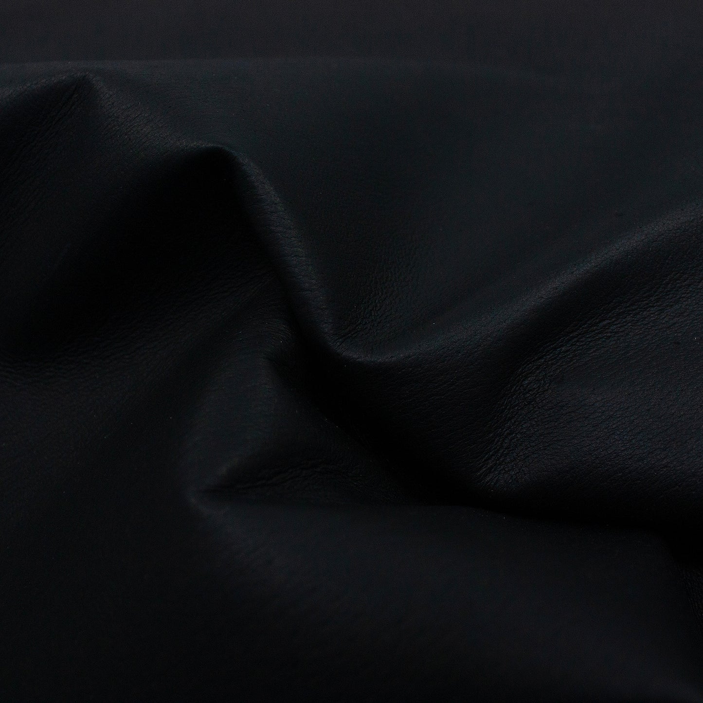 Piel de cerdo flor negro